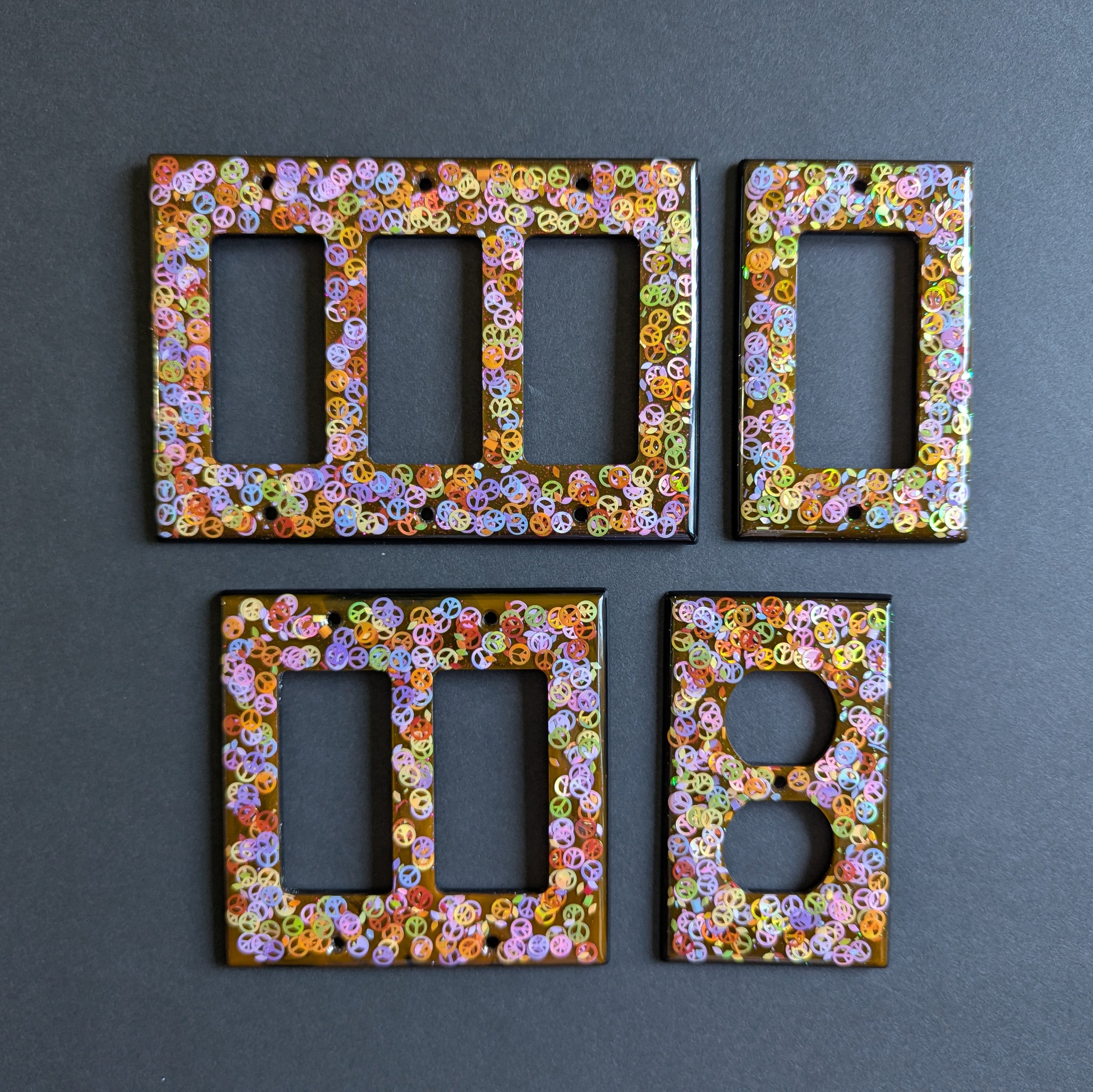 Handmade Resin Switch Plate Cover – Glitter Peace Sign